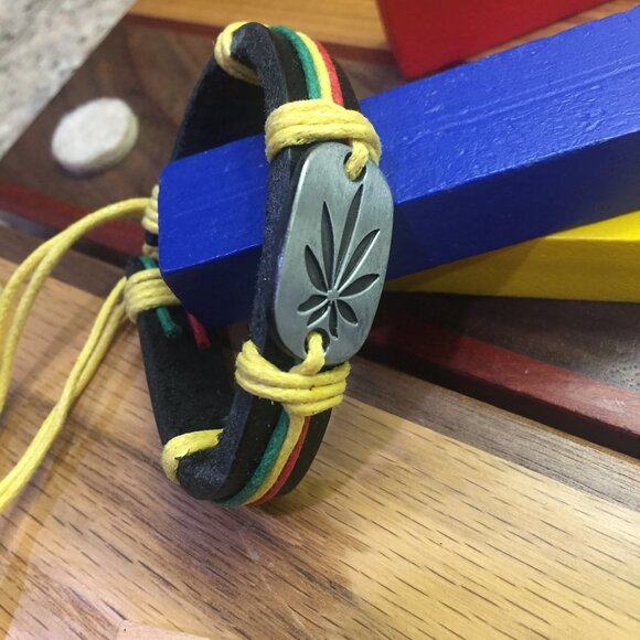 Plant Leaf Herb Style Bracelet - Picture 1 of 6